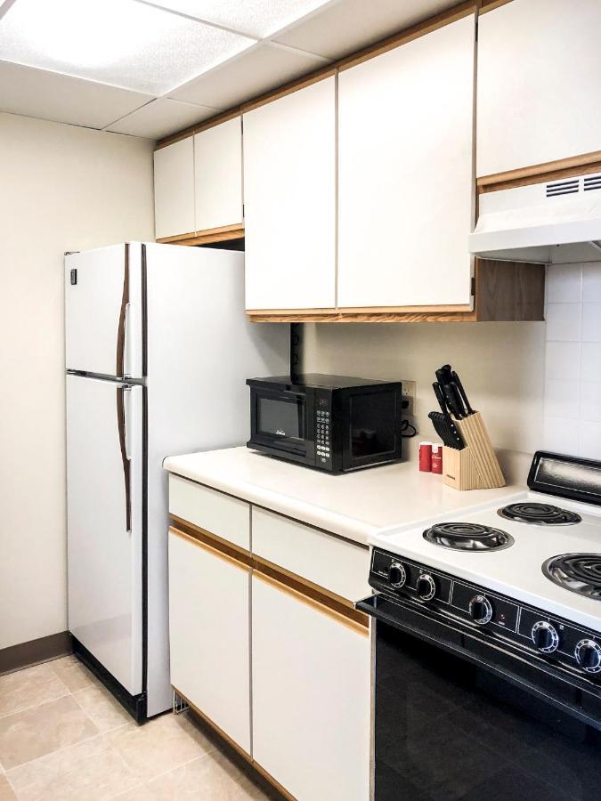Short Term Rentals At The Park At Trowbridge Senior Community 绍斯菲尔德 外观 照片