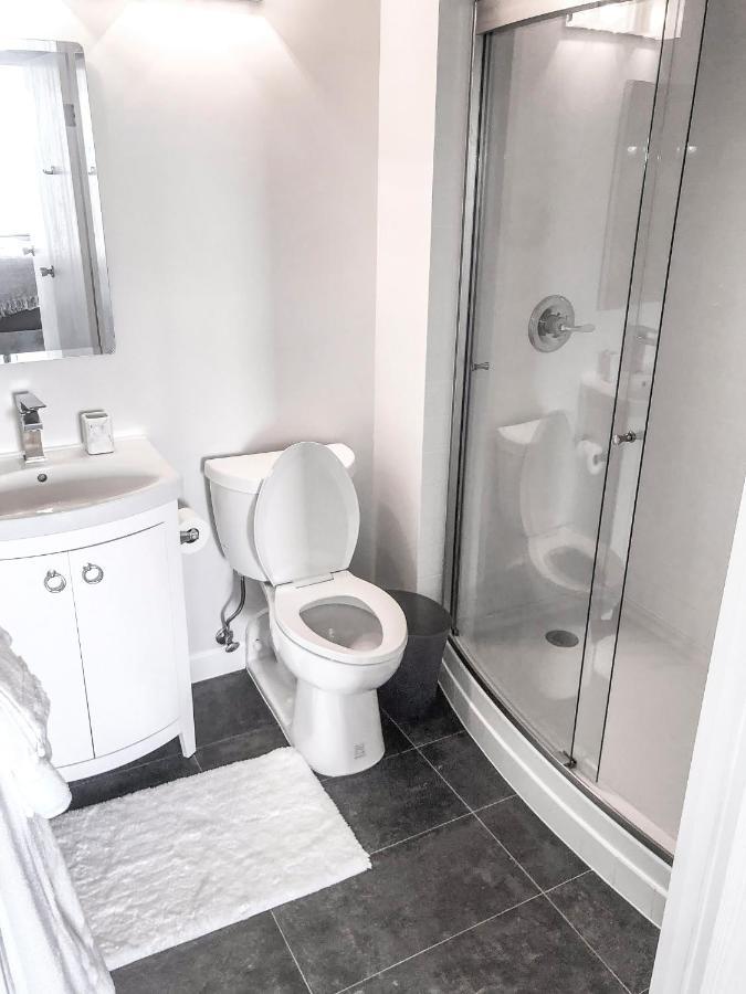 Short Term Rentals At The Park At Trowbridge Senior Community 绍斯菲尔德 外观 照片