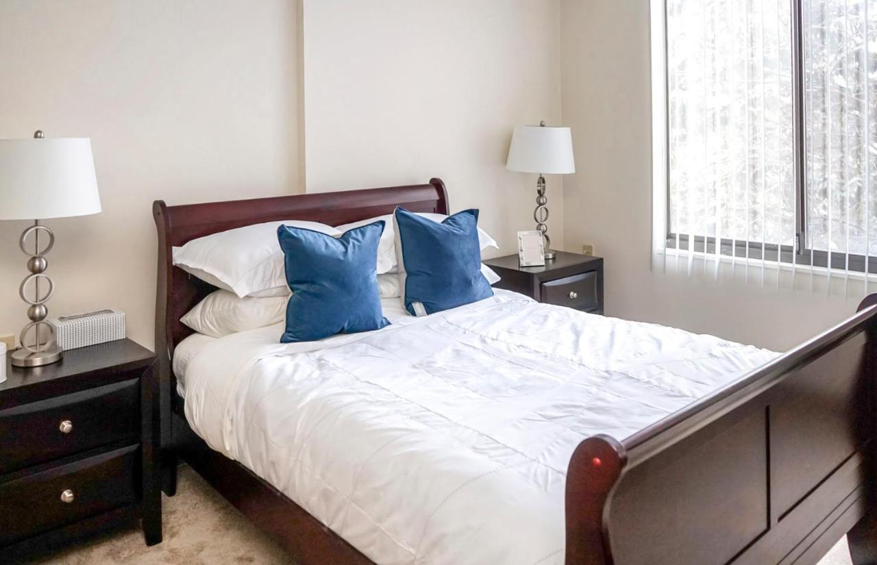 Short Term Rentals At The Park At Trowbridge Senior Community 绍斯菲尔德 外观 照片