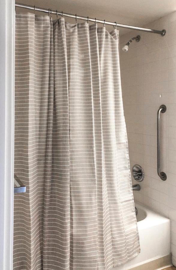 Short Term Rentals At The Park At Trowbridge Senior Community 绍斯菲尔德 外观 照片
